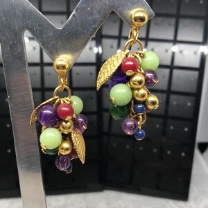 Vintage Avon NR Berry cluster colorful statement clip on earrings dangle drop.